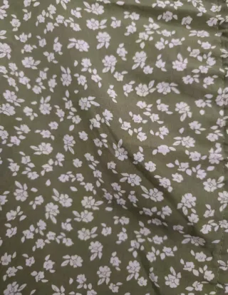 Top verde Shein flores
