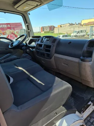 Nissan NT400 Cabstar 2014