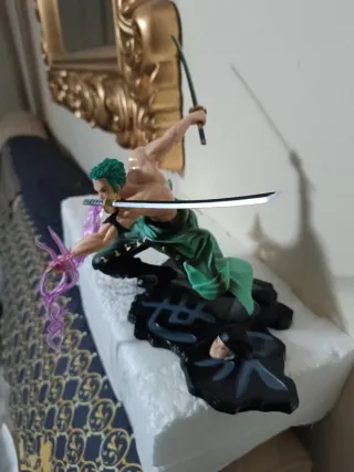 Figura Anime 15cm Pose en plan de Batalla