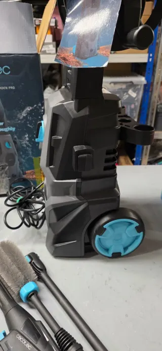 Hidrolimpiadora Cecotec 2000W + Acessórios