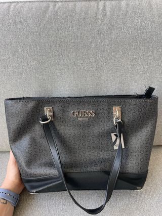 Bolso Guess Negro y Gris