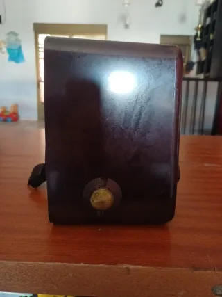 Radio Invicta Vintage Marrón y Dorado