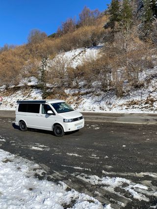 Volkswagen Kombi T5 blanca - 2013