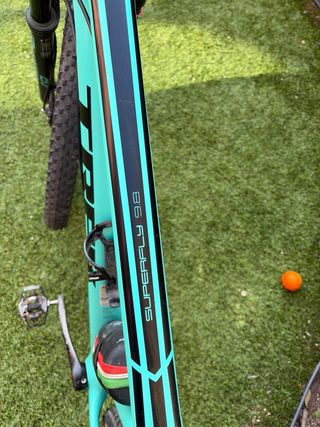 Bicicleta MTB Trek 9.8