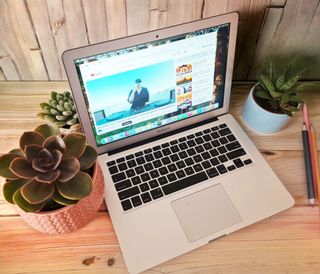 MacBook Air 13" (2017) – SSD 256GB-APPLE PORTATIL