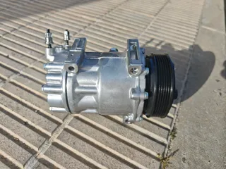 Compresor de aire acondicionado para coche 447K003