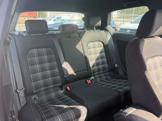 Golf 2 .0 gtd  184 2015