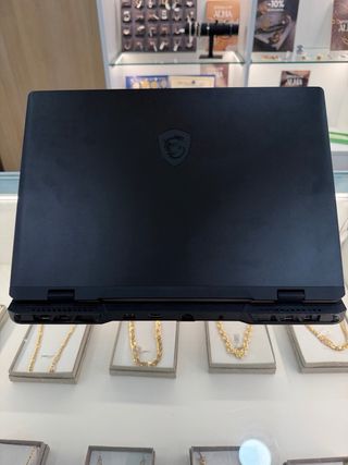 Portátil Gaming MSI Pulse 16 AI
