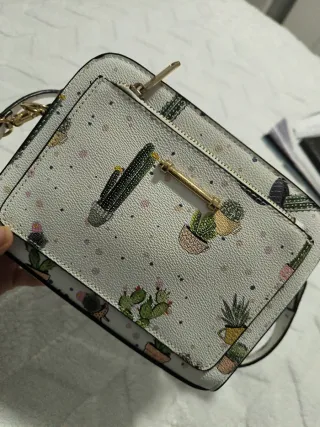 Bolso Parfois blanco con cactus