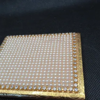 Porta biglietti/sigarette vintage perla e strass