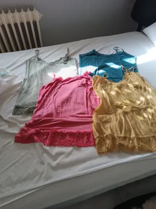 Lote 4 Camisetas Tirantes Encaje