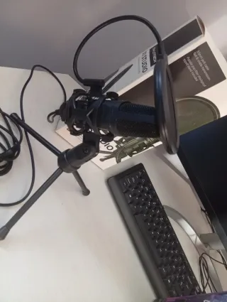 PACK Micrófono + Webcam KROM