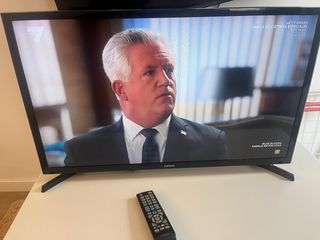 Televisor Samsung 32 Negro No Smart TV