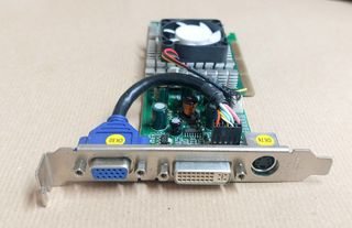 Scheda Video AGP Nvidia GeForce FX 5200 128MB