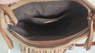 Bolso Mango piel de ante camel con flecos