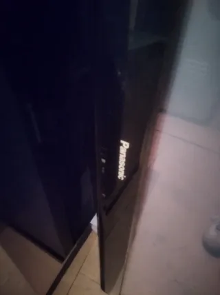 Televisión Panasonic Negra