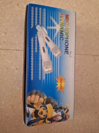 Altaveu /altavoz bluetooth amb ràdio + 2 micròfons