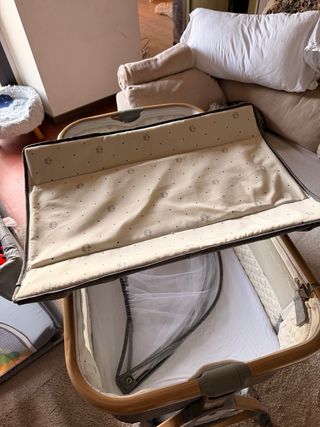 Minicuna colecho gris y efecto madera nueva