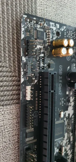 Placa Base ASRock B450M Steel Legend estropeada