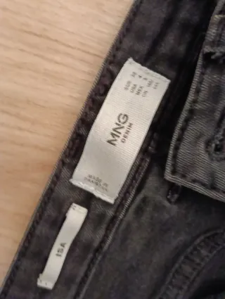 Jeans Mango negro Talla 34