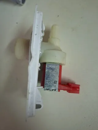 Filtro de sal de lavavajillas y varias piezas