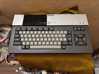 Ordenador Philips VG-8020 Antiguo
