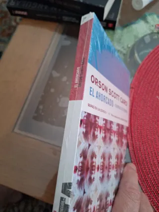 EL AHORCADO / CUENTOS DE ESPANTO: MAPAS EN UN E...