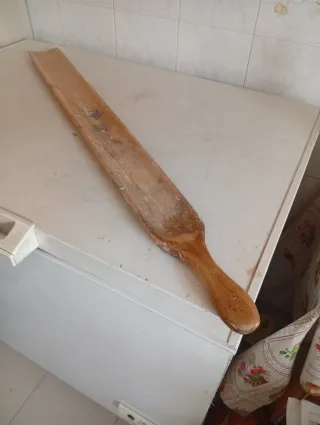 Pala de panadero antigua de madera