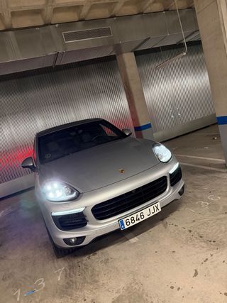 Porsche Cayenne 2015