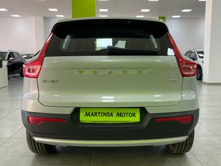 Volvo XC40 Momentum Pro T2 1.5 129CV Auto. EL TOP!