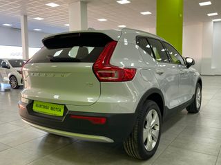 Volvo XC40 Momentum Pro T2 1.5 129CV Auto. EL TOP!
