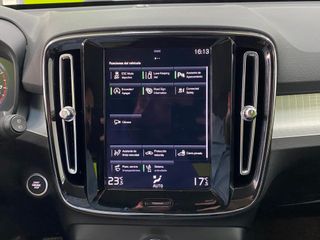 Volvo XC40 Momentum Pro T2 1.5 129CV Auto. EL TOP!