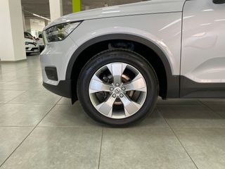 Volvo XC40 Momentum Pro T2 1.5 129CV Auto. EL TOP!