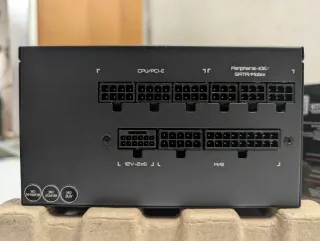 Alimentatore Gigabyte UD1000GM PG5 V2 1000W