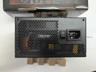 Alimentatore Gigabyte UD1000GM PG5 V2 1000W