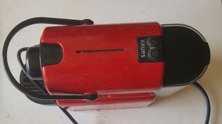 Cafetera Nespresso Krups XN100 Roja