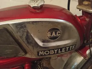 Mobylette Campera Roja y Plata