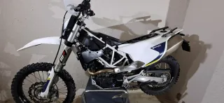 Husqvarna 701 Enduro cambio por trail, ktm gasgas