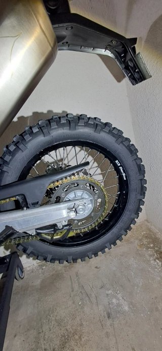 Husqvarna 701 Enduro, posible cambio.