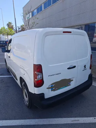 Peugeot Partner 2021