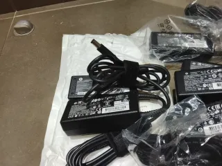 Cargadores HP Originales Conector Grueso 65 w