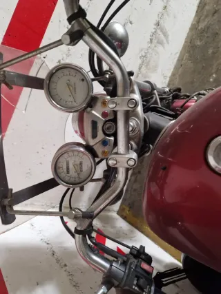 Yamaha Virago 750cc Moto Custom