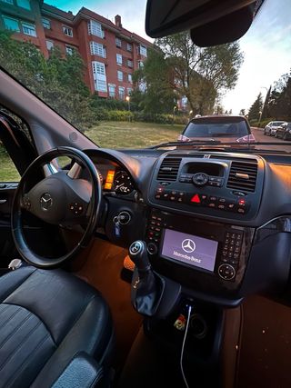 Mercedes-Benz Viano 2011