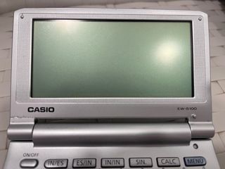 Traductor Casio EW-S100
