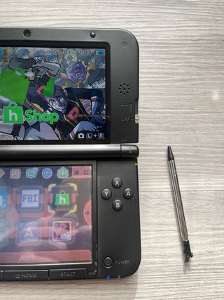 Nintendo 3DS XL Gris + Cargador y Lápiz