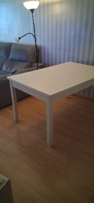 Mesa comedor blanca extensible