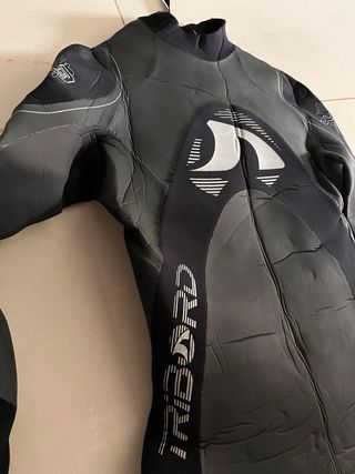 Neopreno Tribord como nuevo talla USA M / EU 44