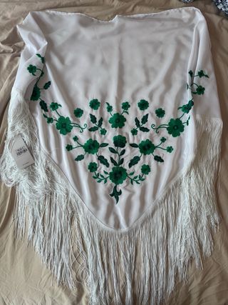 Pico de huertana niña bordado verde