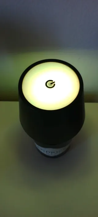 Lampada LED USB nera con Bottiglia Hendrick's