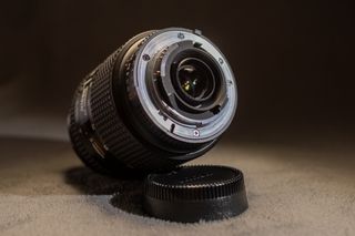 Objetivo Nikkor 28-105mm f/3.5-4.5 D